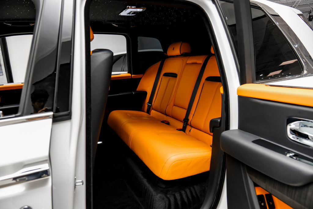 Used 2022 Rolls-Royce Cullinan AWD/4WD image 54