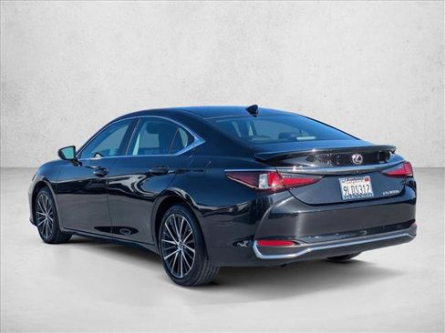 Used 2024 Lexus ES 300h w/ Premium Package FWD image 8