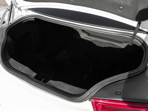 Used 2018 Chevrolet Camaro ZL1 image 51