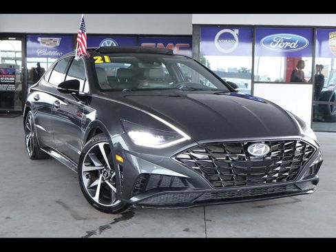 Used 2021 Hyundai Sonata SEL Plus w/ Tech Package FWD image 1
