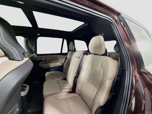 Certified 2025 Volvo XC90 T8 Ultra w/ Protection Package Premier AWD/4WD image 27