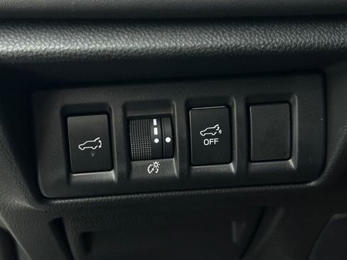 Certified 2025 Subaru Outback Limited image 30