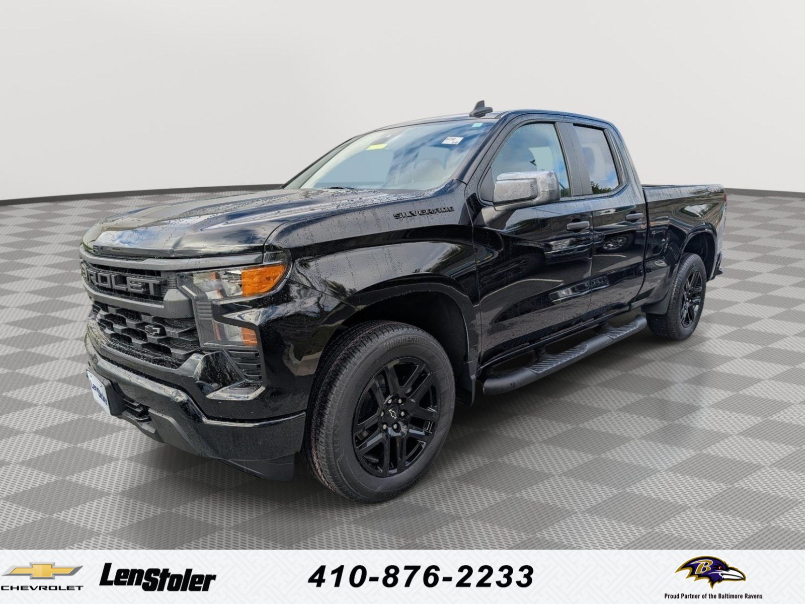 Used 2024 Chevrolet Silverado 1500 Custom w/ Rally Edition AWD/4WD image 1