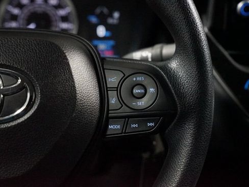 Certified 2022 Toyota Corolla LE FWD image 13