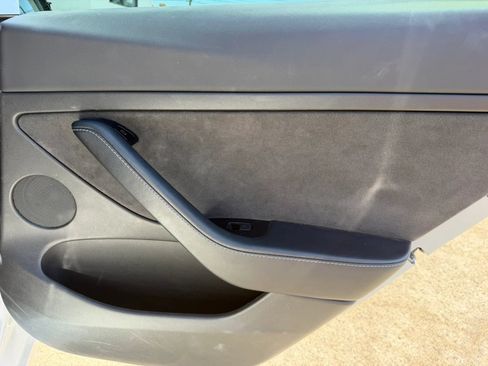 Used 2022 Tesla Model 3 Long Range AWD/4WD image 18