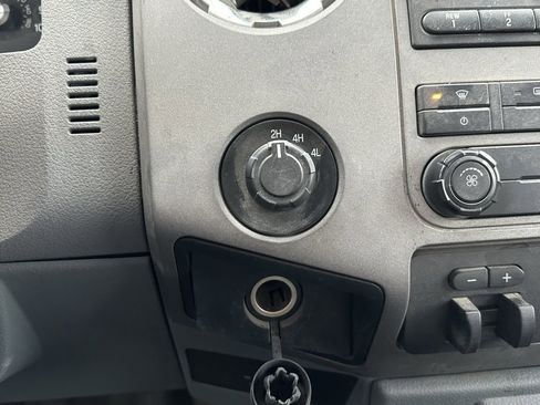 Used 2012 Ford F350 XLT image 22