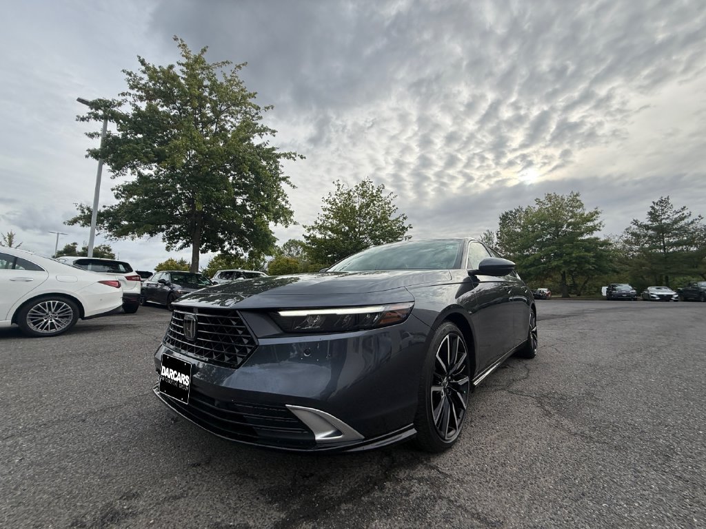 Certified 2025 Honda Accord Touring image 32