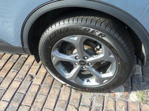 Used 2025 Ford Escape ST-Line Select image 28