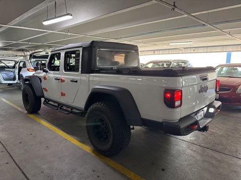 Used 2022 Jeep Gladiator Mojave w/ Trailer Tow Package AWD/4WD image 4