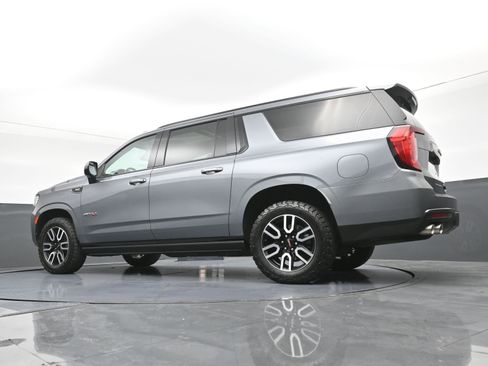Used 2022 GMC Yukon XL AT4 image 37