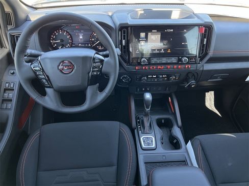 New 2026 Nissan Frontier PRO-4X w/ Pro-4x Convenience Package image 9
