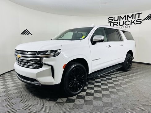 Used 2022 Chevrolet Suburban Premier image 2