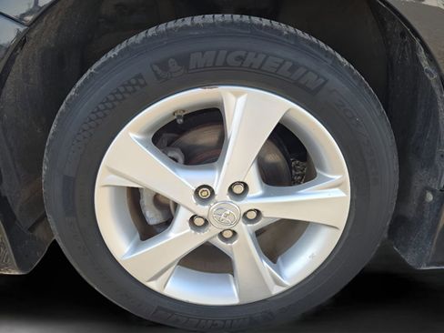 Used 2011 Toyota Corolla S image 37