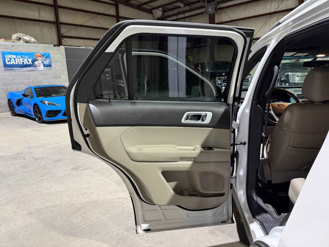 Used 2011 Ford Explorer XLT w/ 202A Rapid Spec Order Code FWD image 15
