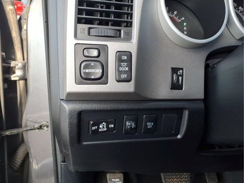 Used 2011 Toyota Tundra 4x4 CrewMax w/ TRD Off-Road Pkg image 17