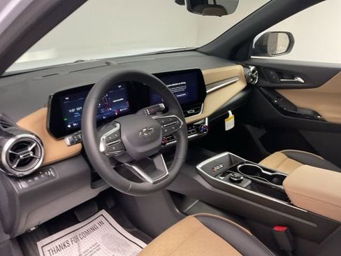 New 2026 Chevrolet Equinox ACTIV w/ Convenience Package III AWD/4WD image 12
