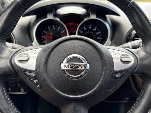 Used 2015 Nissan Juke SV AWD/4WD image 27