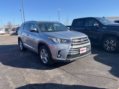 Used 2017 Toyota Highlander Limited