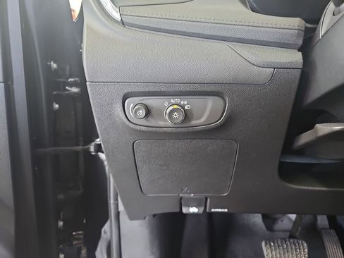 Used 2025 Buick Encore GX Preferred FWD image 24
