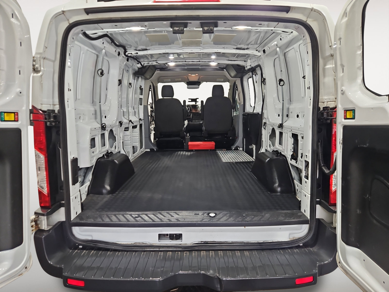 Used 2018 Ford Transit 250 130 Low Roof w/ Exterior Upgrade Package RWD image 15