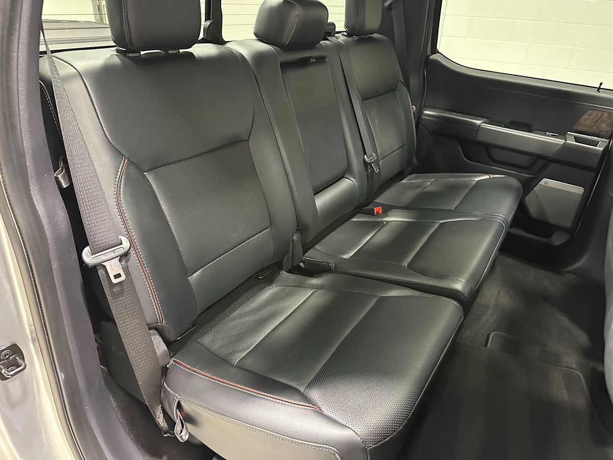 Used 2024 Ford F350 Lariat w/ Lariat Ultimate Package AWD/4WD image 17