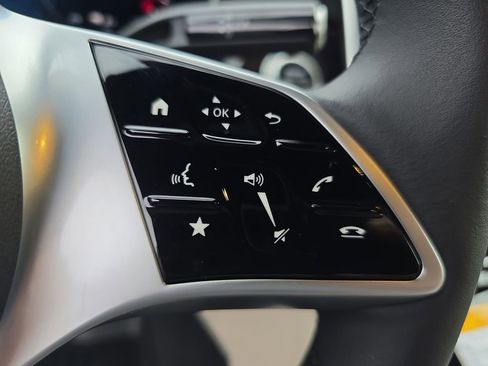 Certified 2025 Mercedes-Benz GLC 350e 4MATIC image 22