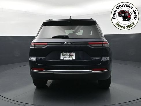 Used 2023 Jeep Grand Cherokee Limited w/ Luxury Tech Group II AWD/4WD image 5