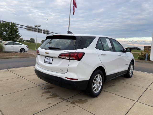 Used 2023 Chevrolet Equinox LS AWD/4WD image 12