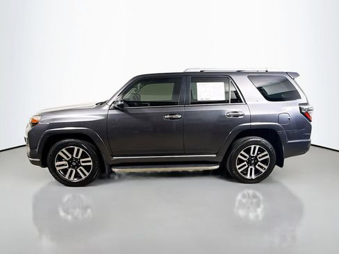 Used 2022 Toyota 4Runner Limited AWD/4WD image 4