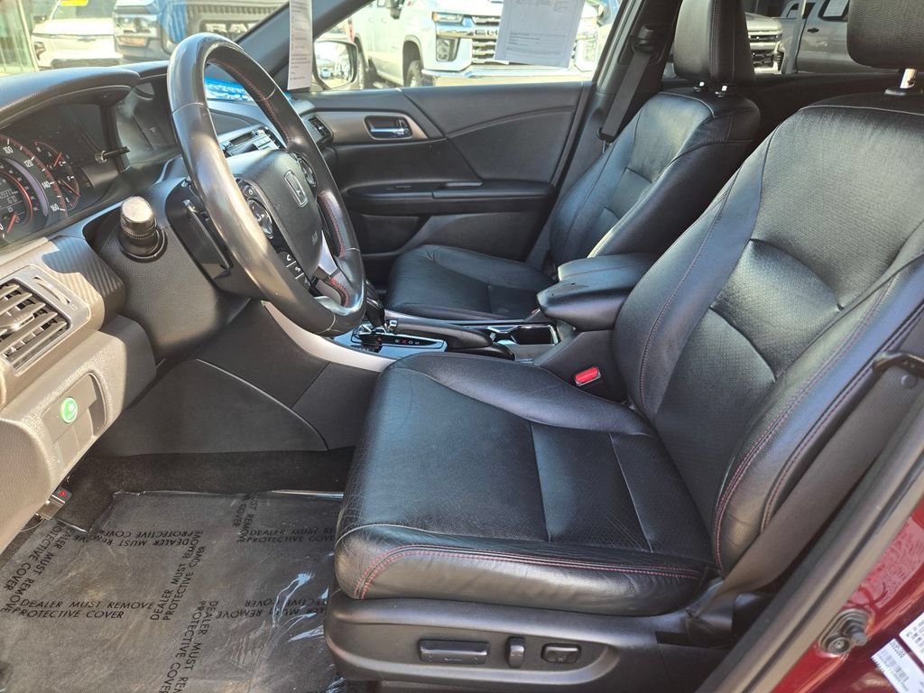 Used 2017 Honda Accord Sport Special Edition image 10