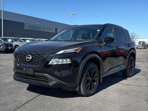 Used 2023 Nissan Rogue SV w/ SV Premium B Package AWD/4WD image 2