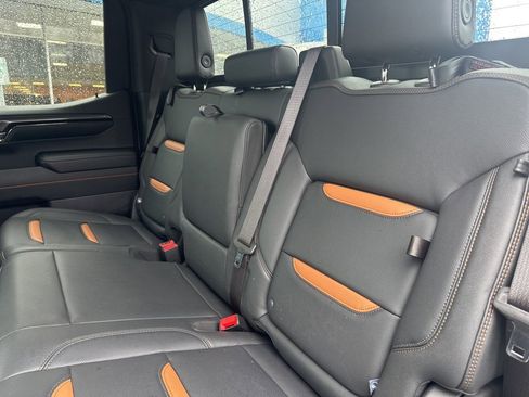 Used 2024 GMC Sierra 1500 AT4 w/ Technology Package image 12