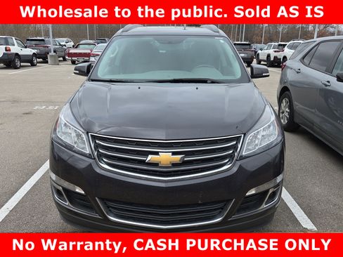 Used 2016 Chevrolet Traverse LT w/ Style and Technology Package image 3