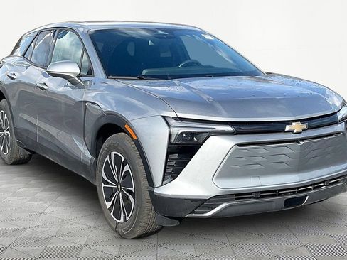 New 2025 Chevrolet Blazer EV LT image 2