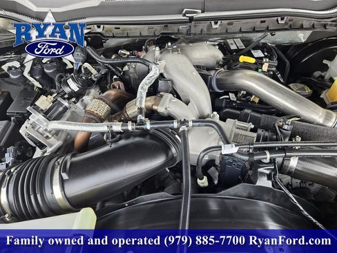 Used 2022 Ford F250 Platinum AWD/4WD image 22