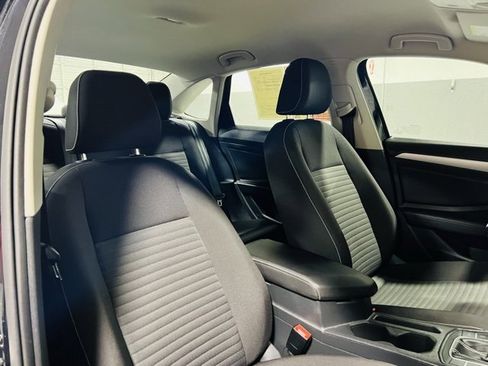 Used 2024 Volkswagen Jetta S image 32