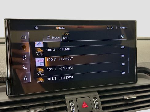 Used 2023 Audi Q5 2.0T Premium Plus w/ Premium Plus Package AWD/4WD image 21
