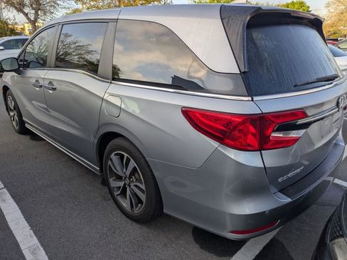Used 2024 Honda Odyssey Touring image 4