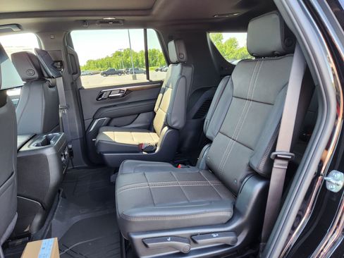New 2026 Chevrolet Tahoe High Country AWD/4WD image 9