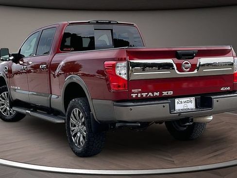 Used 2017 Nissan Titan Platinum Reserve AWD/4WD image 11