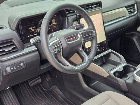 Used 2025 GMC Terrain Elevation image 10