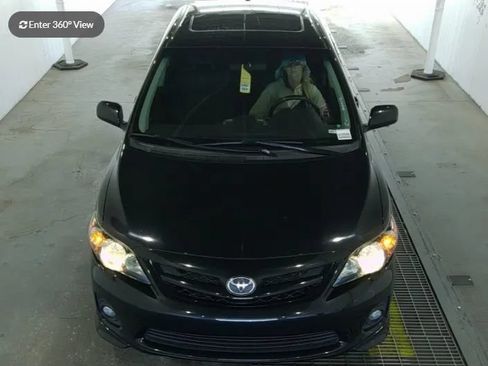 Used 2013 Toyota Corolla S w/ Premium Complete Pkg FWD image 3