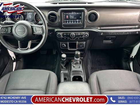 Used 2022 Jeep Wrangler Sport AWD/4WD image 17