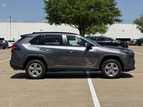 Certified 2022 Toyota RAV4 XLE w/ Convenience Package image 3