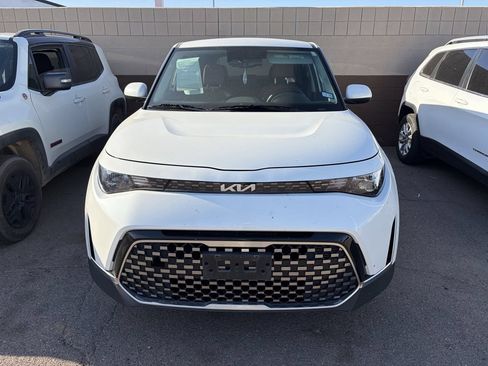 Certified 2024 Kia Soul EX w/ Option Group 015 FWD image 3