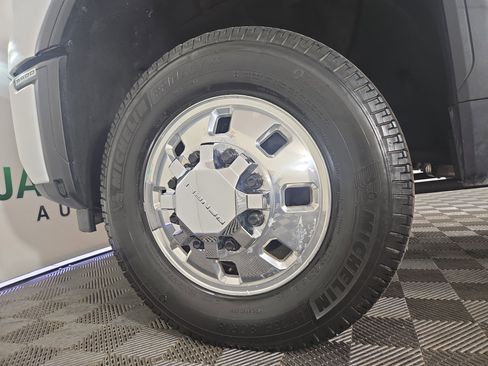 Certified 2024 GMC Sierra 3500 Denali Ultimate image 34