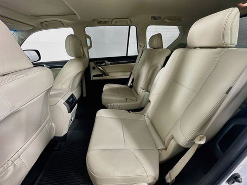 Used 2023 Lexus GX 460 Premium AWD/4WD image 25