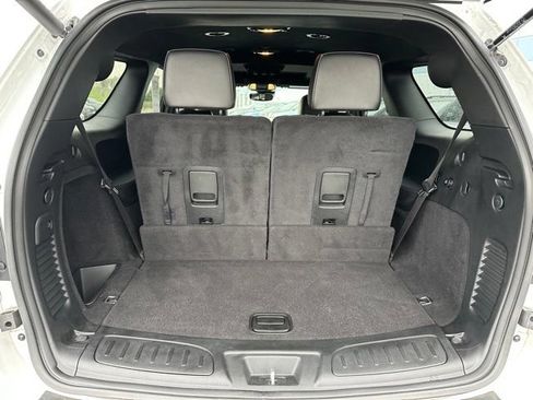 Used 2023 Dodge Durango R/T w/ Hemi Orange Plus Package AWD/4WD image 8
