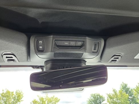 Used 2024 Jeep Wrangler High Altitude AWD/4WD image 19