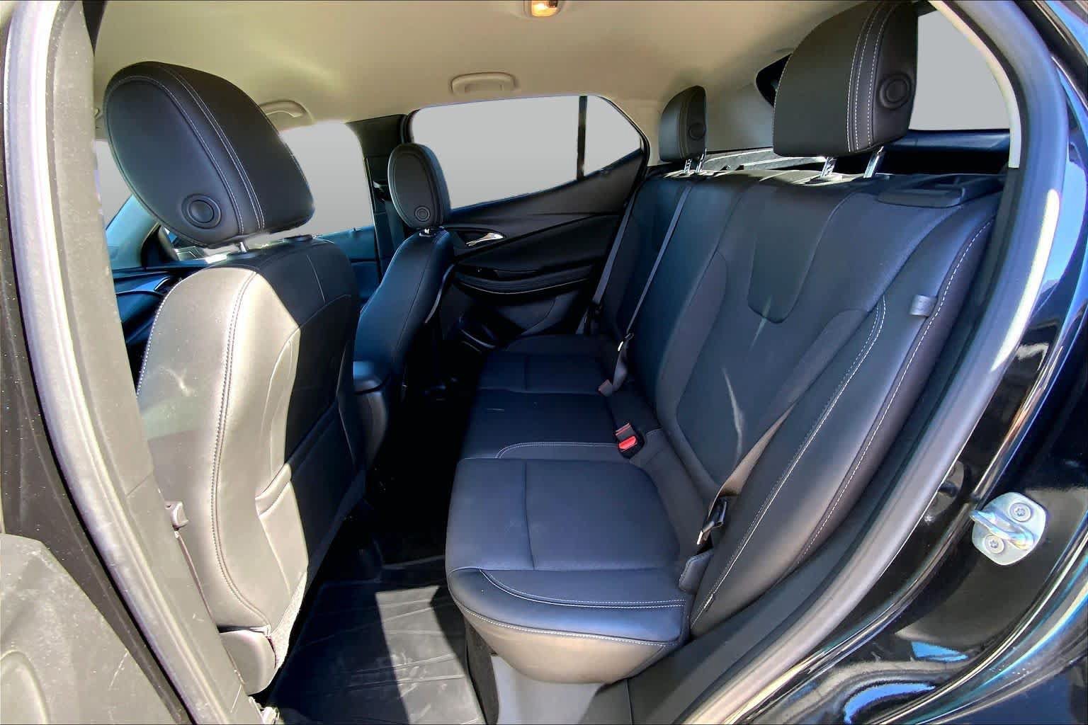 Used 2023 Buick Encore GX Preferred w/ Cold Weather Comfort Package AWD/4WD image 19